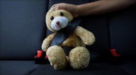 Sfârșit cumplit pentru o fetiță de 2 ani. A murit, după ce a fost uitată în masină de mama ei